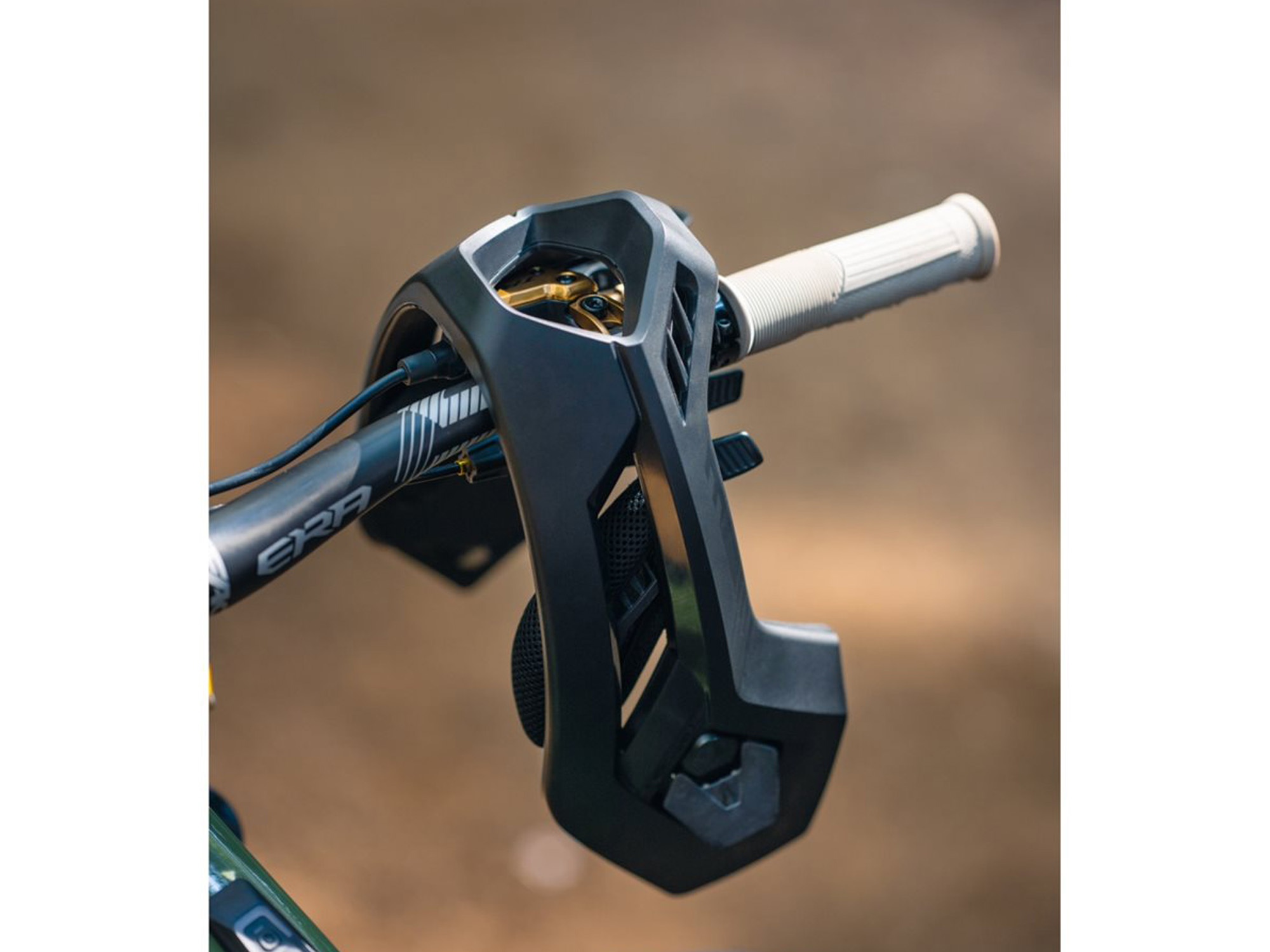 Abus Targon MIPS fullface-hjelm