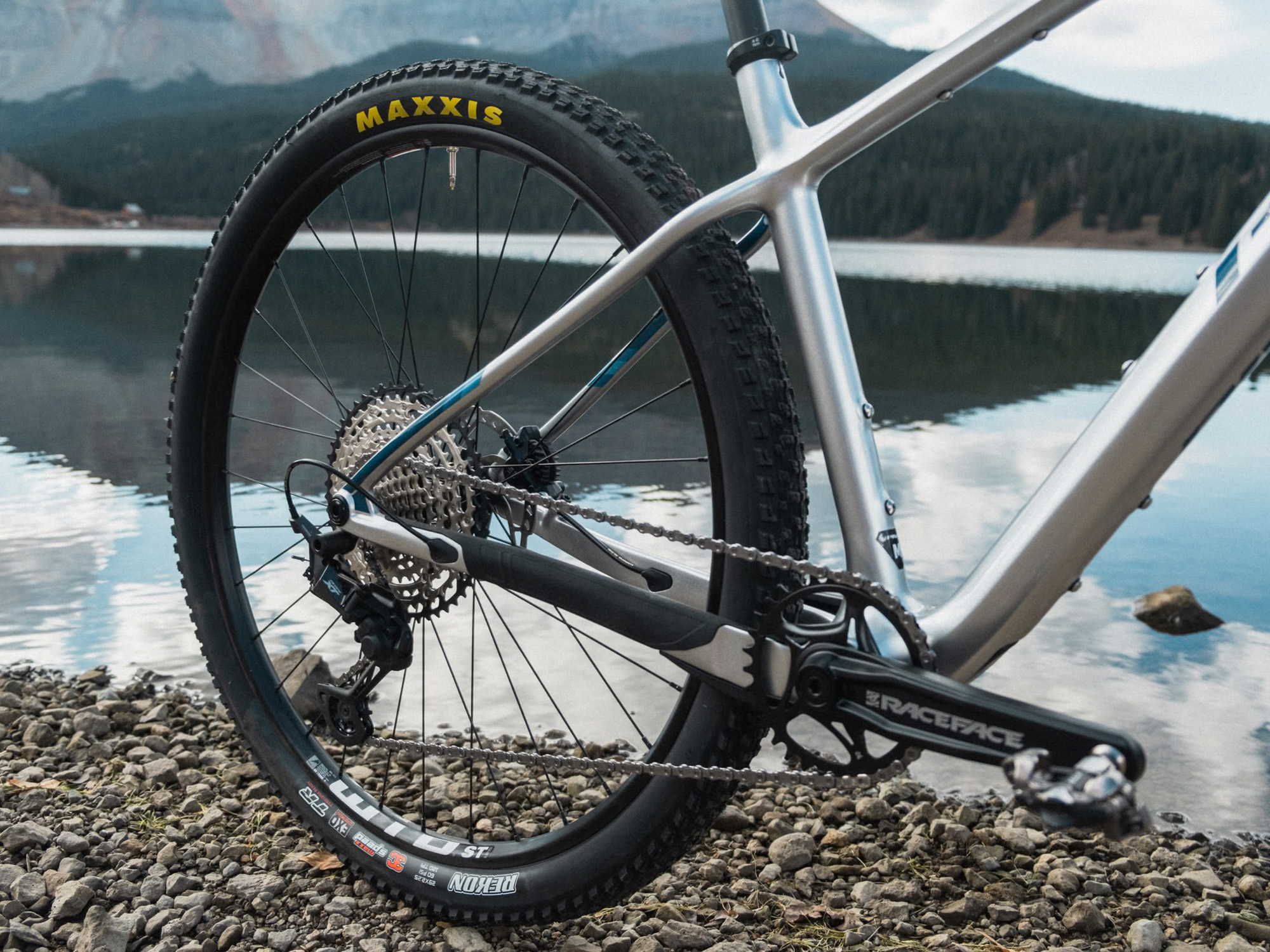 Pivot Les SL Team XX Eagle Transmission hardtail silver bullet - Bilde 3